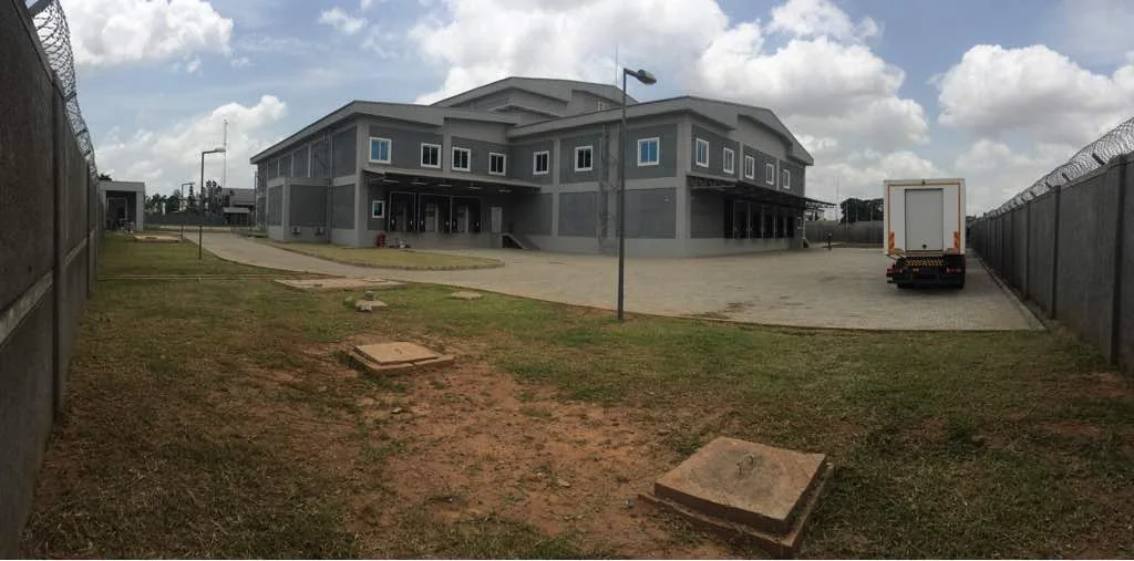 LSG SKY CHEFS INDUSTRIAL KITCHEN / CATERING FACILITY — photo 17